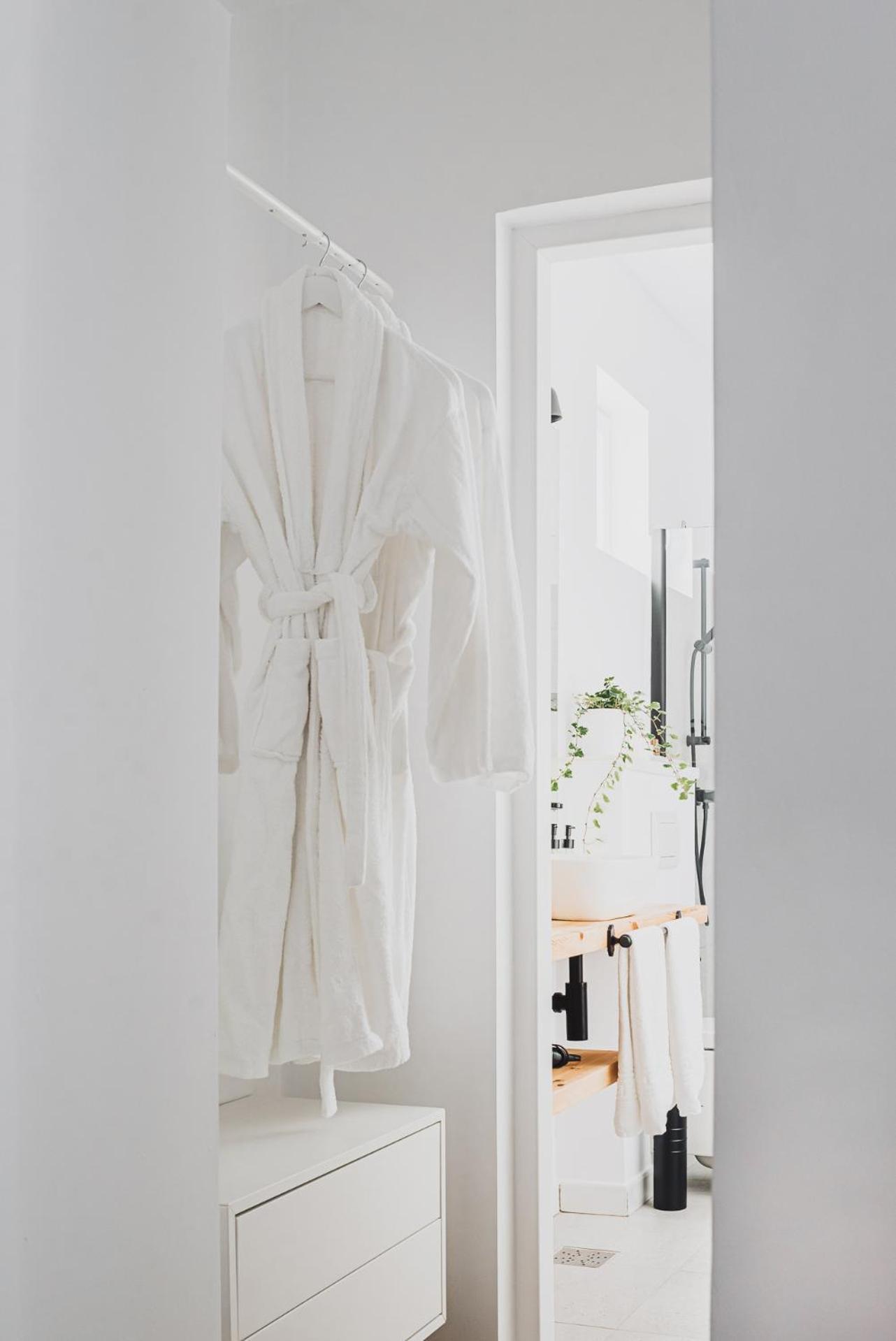Voya Nordic Apartment-A Luxury Oasis In The Old Town Braşov Eksteriør billede